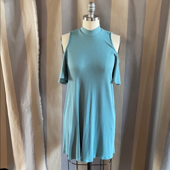 Soprano Dresses & Skirts - NWT Soprano cold shoulder spring dress in Sage
